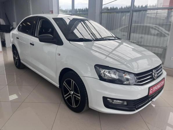 Volkswagen Polo V Рестайлинг с пробегом 2019 года, цена 871 000 рублей, 189000 км, седан, Автокод Объявления