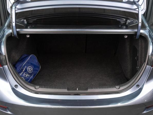 Mazda 3 III (BM) с пробегом 2014 года, цена 1 319 000 рублей, 137988 км, седан, Автокод Объявления