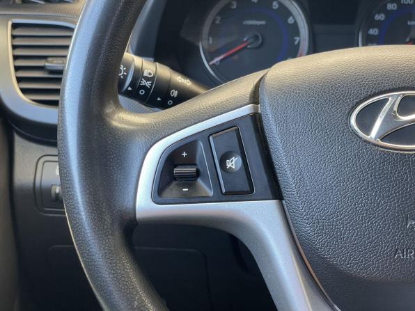 Hyundai Solaris I с пробегом 2014 года, цена 847 000 рублей, 98410 км, хэтчбек, Автокод Объявления