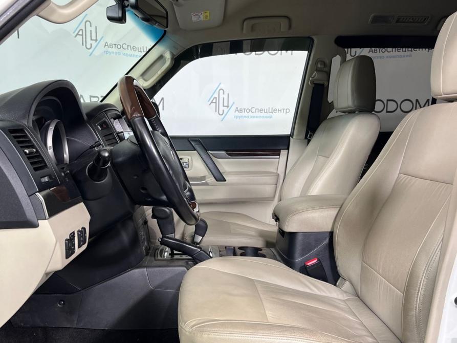 Mitsubishi Pajero IV Рестайлинг 2 Москва  - изображение 8