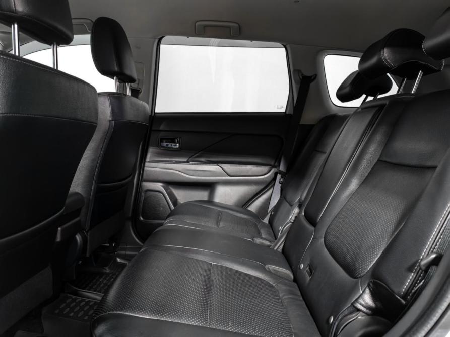 Mitsubishi Outlander III Рестайлинг 2 Санкт-Петербург  - изображение 13