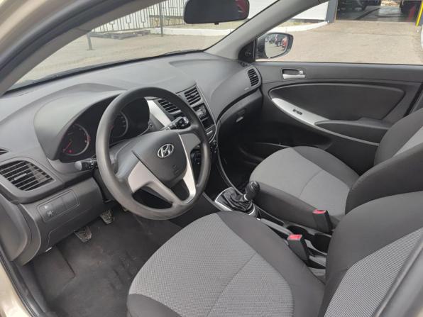 Hyundai Solaris I с пробегом 2014 года, цена 725 000 рублей, 153318 км, хэтчбек, Автокод Объявления