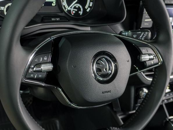 Skoda Rapid II с пробегом 2022 года, цена 1 649 000 рублей, 199569 км, лифтбек, Автокод Объявления