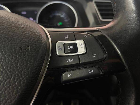 Volkswagen Tiguan II с пробегом 2019 года, цена 2 488 000 рублей, 117887 км, внедорожник, Автокод Объявления
