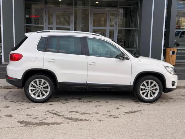 Volkswagen Tiguan I Рестайлинг с пробегом 2011 года, цена 849 000 рублей, 218458 км, внедорожник, Автокод Объявления