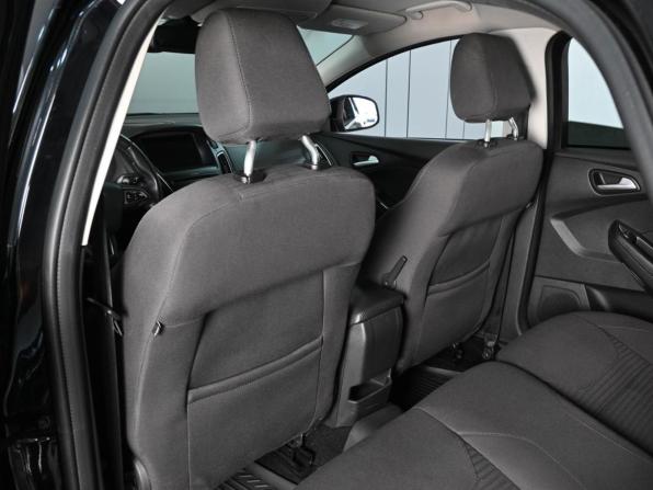 Ford Focus III Рестайлинг с пробегом 2018 года, цена 1 329 000 рублей, 148770 км, седан, Автокод Объявления