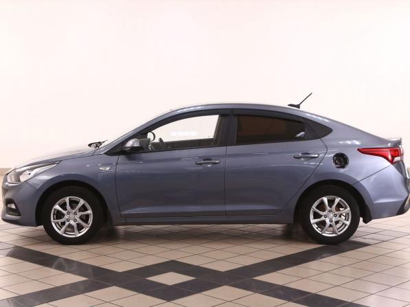 Hyundai Solaris II с пробегом 2017 года, цена 1 175 000 рублей, 156000 км, седан, Автокод Объявления