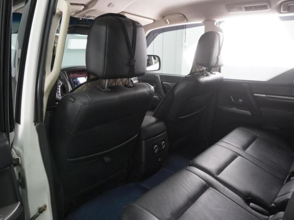 Mitsubishi Pajero IV Рестайлинг 1 с пробегом 2014 года, цена 2 069 000 рублей, 271539 км, внедорожник, Автокод Объявления