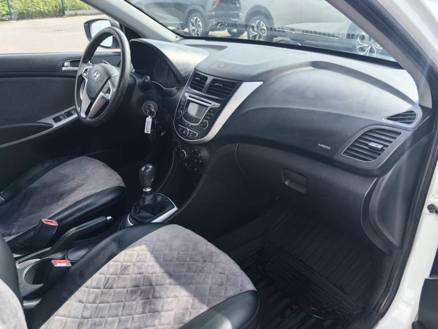 Hyundai Solaris I Москва  - изображение 15