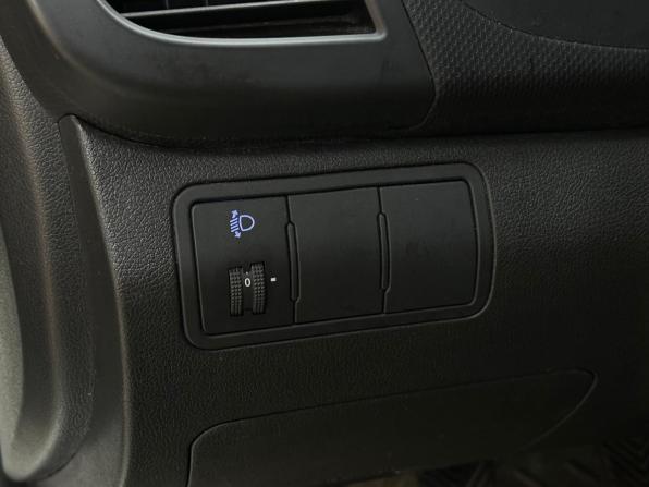 Hyundai Solaris I с пробегом 2012 года, цена 470 000 рублей, 251300 км, хэтчбек, Автокод Объявления