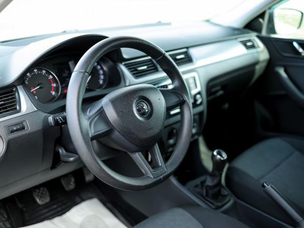 Skoda Rapid I с пробегом 2016 года, цена 849 000 рублей, 147648 км, лифтбек, Автокод Объявления