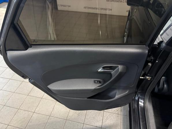 Volkswagen Polo V с пробегом 2013 года, цена 679 000 рублей, 279000 км, седан, Автокод Объявления