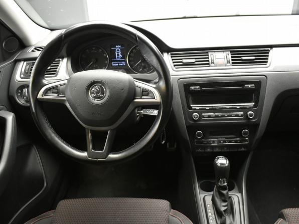 Skoda Rapid I с пробегом 2014 года, цена 1 270 000 рублей, 125389 км, лифтбек, Автокод Объявления