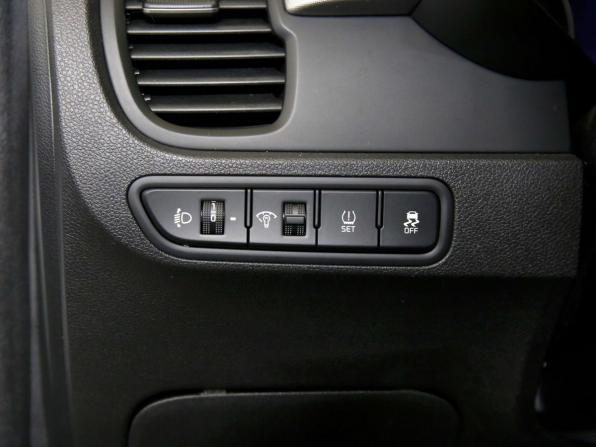Kia Rio IV с пробегом 2019 года, цена 1 449 000 рублей, 53700 км, хэтчбек, Автокод Объявления