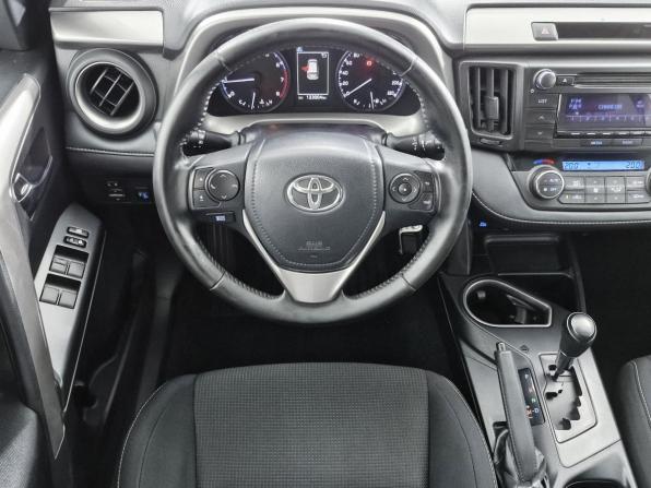 Toyota RAV4 IV (XA40) Рестайлинг с пробегом 2017 года, цена 2 469 000 рублей, 123002 км, внедорожник, Автокод Объявления