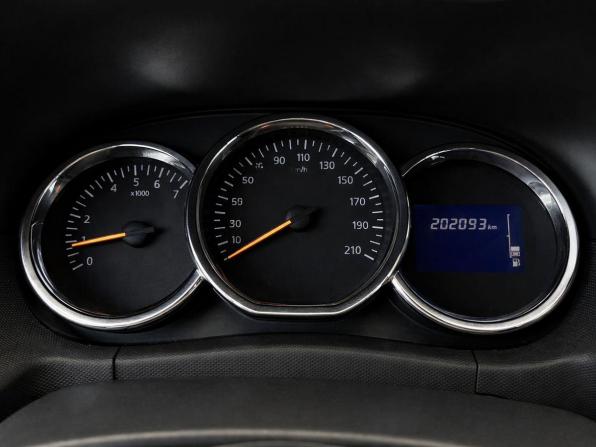 Renault Duster I Рестайлинг с пробегом 2018 года, цена 1 277 000 рублей, 202093 км, внедорожник, Автокод Объявления
