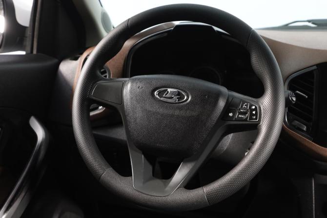 Lada (ВАЗ) XRAY I с пробегом 2018 года, цена 889 000 рублей, 149000 км, хэтчбек, Автокод Объявления