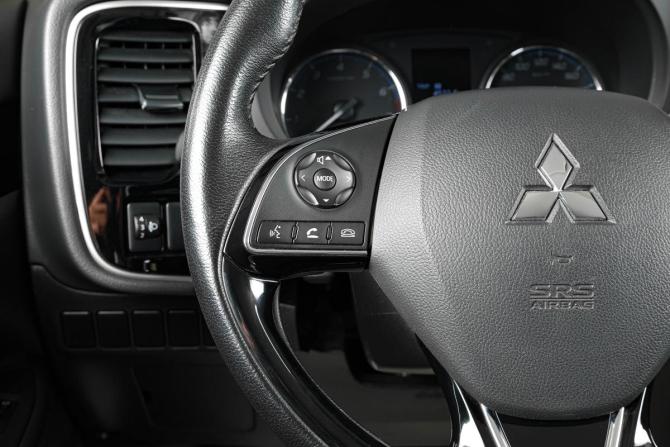 Mitsubishi Outlander III Рестайлинг 2 с пробегом 2020 года, цена 2 289 000 рублей, 52000 км, внедорожник, Автокод Объявления