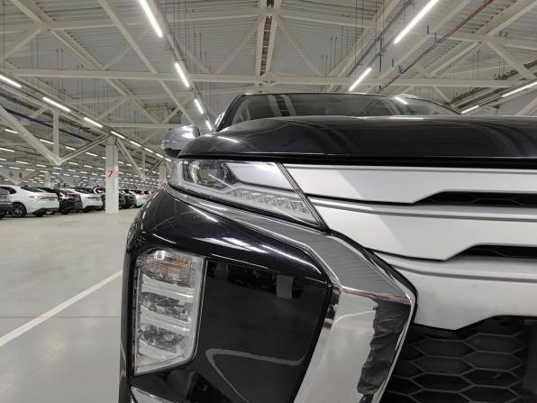Mitsubishi Pajero Sport III Рестайлинг с пробегом 2022 года, цена 3 730 000 рублей, 100026 км, внедорожник, Автокод Объявления