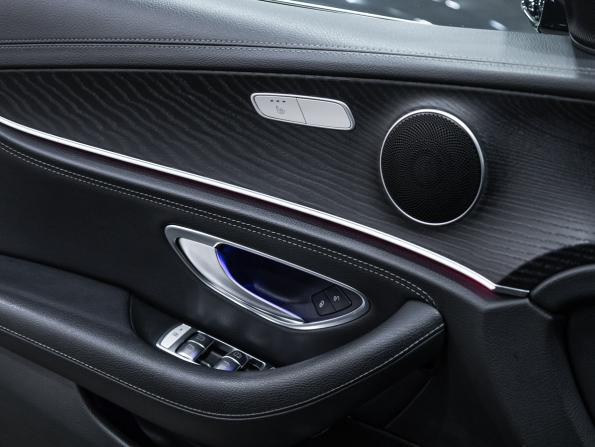 Mercedes-Benz E-Класс V (W213 S213 C238) Рестайлинг с пробегом 2021 года, цена 3 900 989 рублей, 85039 км, седан, Автокод Объявления