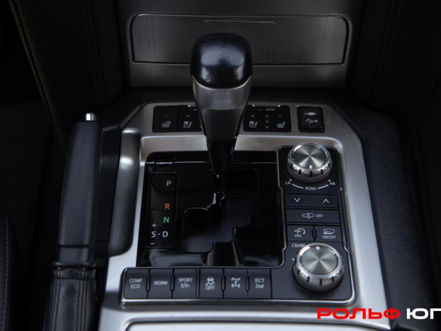 Toyota Land Cruiser 200 Series Рестайлинг 2 Москва  - изображение 27