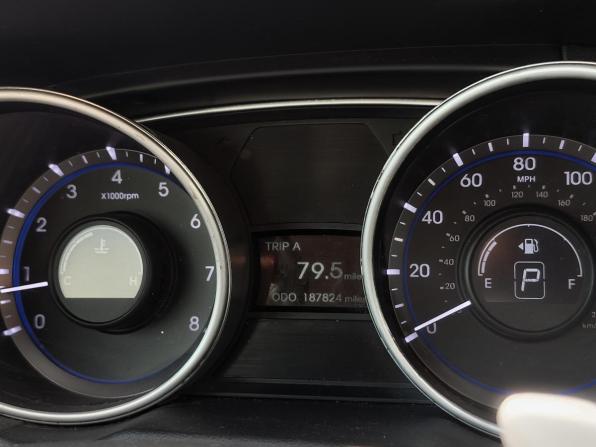 Hyundai Sonata VI (YF) с пробегом 2010 года, цена 1 049 000 рублей, 187824 км, седан, Автокод Объявления