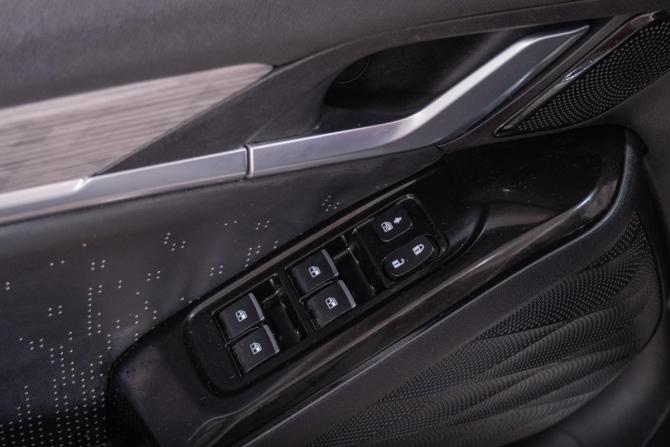 JAC JS6 с пробегом 2023 года, цена 2 099 000 рублей, 12000 км, внедорожник, Автокод Объявления