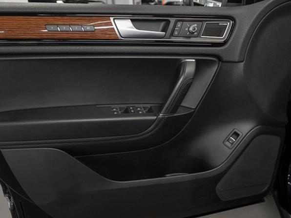 Volkswagen Touareg II Рестайлинг с пробегом 2016 года, цена 3 480 000 рублей, 90844 км, внедорожник, Автокод Объявления