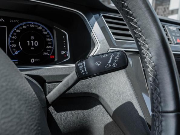 Volkswagen Tiguan II с пробегом 2019 года, цена 2 544 000 рублей, 57496 км, внедорожник, Автокод Объявления