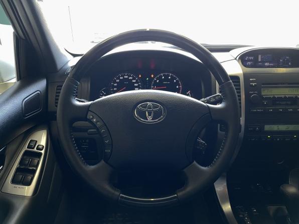 Toyota Land Cruiser Prado 120 Series Рестайлинг с пробегом 2008 года, цена 2 370 000 рублей, 244455 км, внедорожник, Автокод Объявления