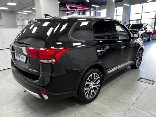 Mitsubishi Outlander III Рестайлинг 3 с пробегом 2018 года, цена 1 890 000 рублей, 272000 км, внедорожник, Автокод Объявления