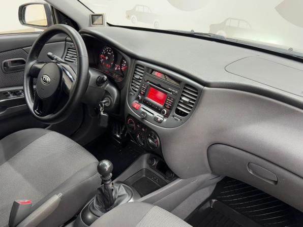 Kia Rio II Рестайлинг с пробегом 2010 года, цена 589 000 рублей, 195651 км, хэтчбек, Автокод Объявления