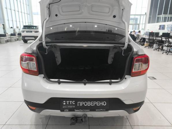 Renault Logan II Рестайлинг с пробегом 2019 года, цена 899 000 рублей, 183290 км, седан, Автокод Объявления
