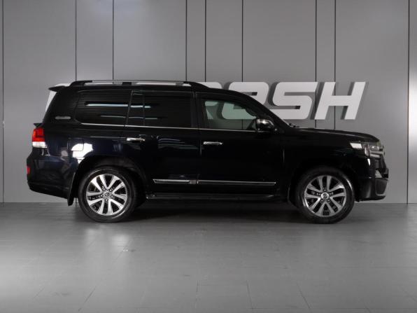 Toyota Land Cruiser 200 Series Рестайлинг 2 с пробегом 2016 года, цена 6 750 000 рублей, 188711 км, внедорожник, Автокод Объявления