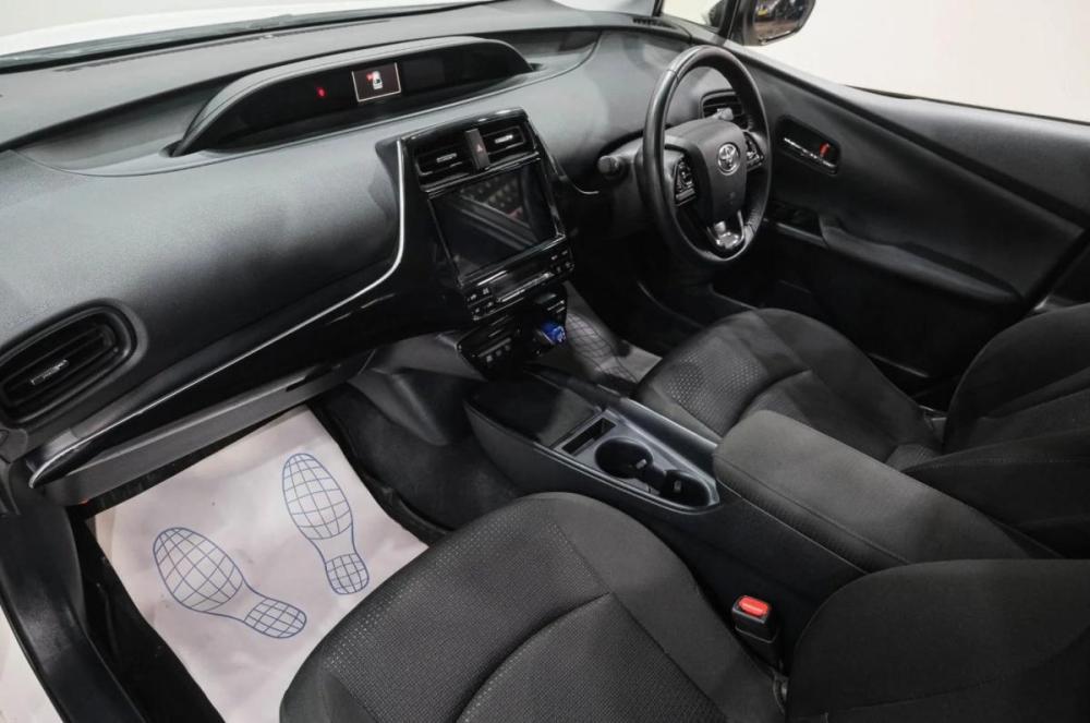 Toyota Prius IV Рестайлинг (XW50) Новокузнецк  - изображение 15