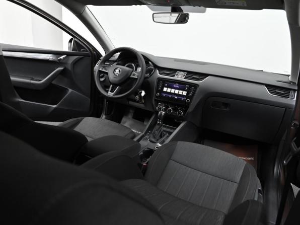 Skoda Octavia III (A7) Рестайлинг с пробегом 2017 года, цена 1 749 000 рублей, 137000 км, лифтбек, Автокод Объявления