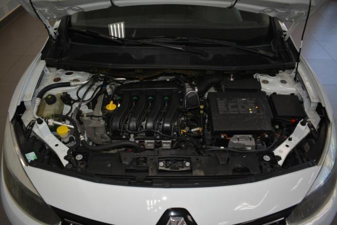 Renault Fluence I Рестайлинг с пробегом 2014 года, цена 689 000 рублей, 184000 км, седан, Автокод Объявления