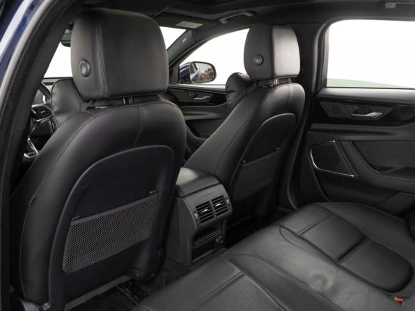 Jaguar XE I Рестайлинг с пробегом 2019 года, цена 2 869 055 рублей, 52337 км, седан, Автокод Объявления