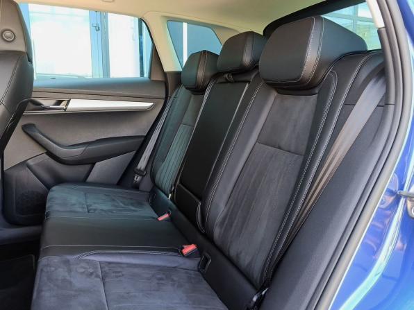 Skoda Karoq I с пробегом 2020 года, цена 2 239 000 рублей, 81985 км, внедорожник, Автокод Объявления