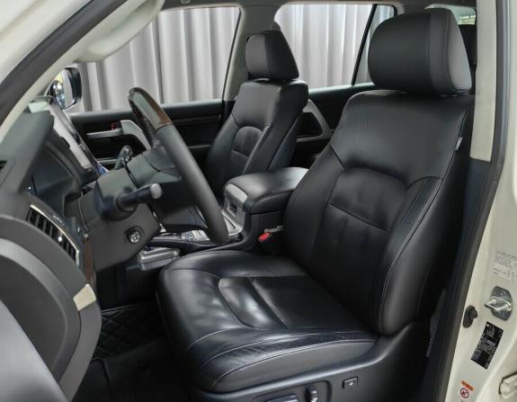 Toyota Land Cruiser 200 Series Рестайлинг 2 с пробегом 2019 года, цена 7 199 000 рублей, 129567 км, внедорожник, Автокод Объявления