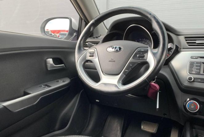 Kia Rio III Рестайлинг с пробегом 2016 года, цена 900 000 рублей, 121669 км, хэтчбек, Автокод Объявления