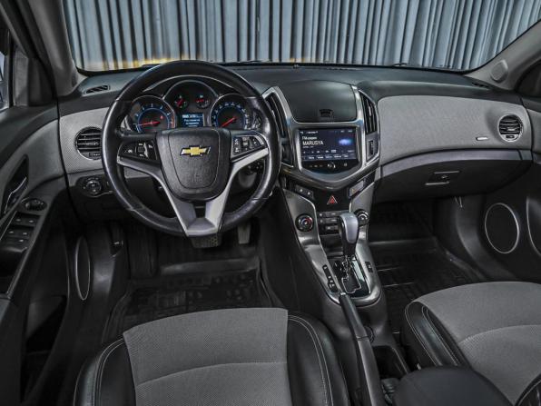 Chevrolet Cruze I Рестайлинг с пробегом 2014 года, цена 915 000 рублей, 215966 км, хэтчбек, Автокод Объявления