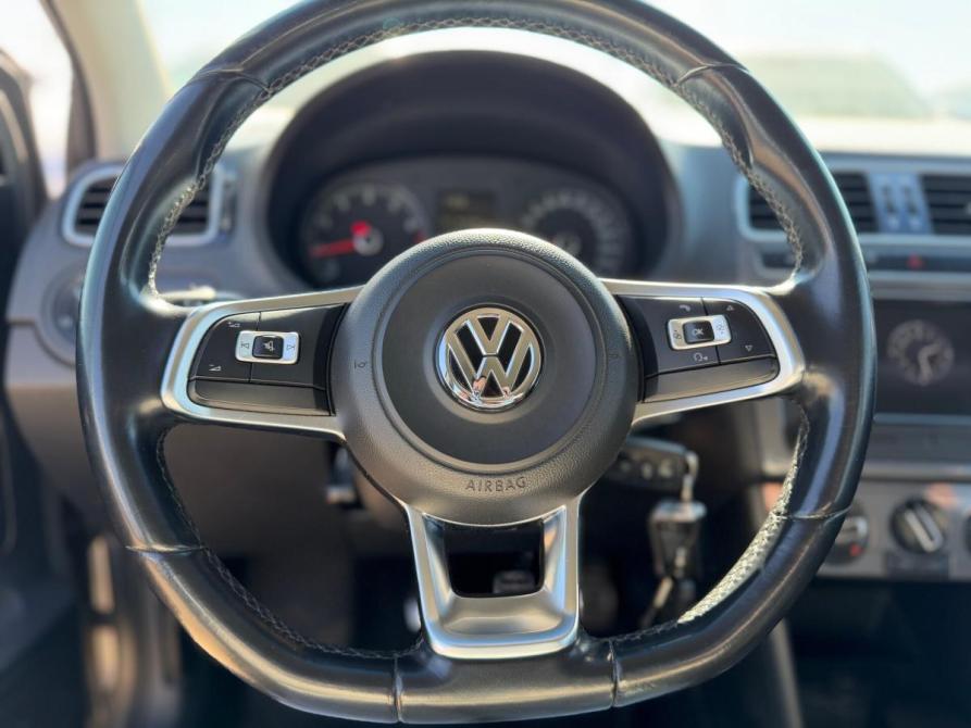 Volkswagen Polo V Рестайлинг Набережные Челны  - изображение 12