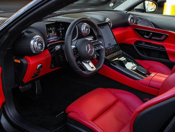 Mercedes-Benz SL-Класс AMG IV (R232) с пробегом 2022 года, цена 11 800 000 рублей, 7960 км, родстер, Автокод Объявления