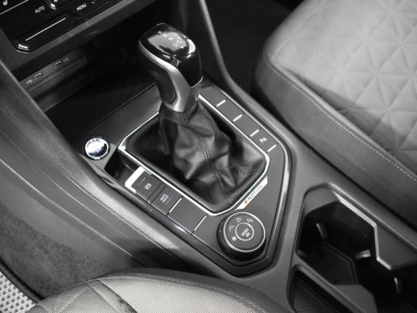 Volkswagen Tiguan II Рестайлинг с пробегом 2021 года, цена 2 498 100 рублей, 190952 км, внедорожник, Автокод Объявления