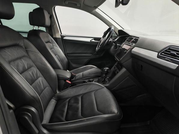 Volkswagen Tiguan II с пробегом 2018 года, цена 2 170 000 рублей, 225060 км, внедорожник, Автокод Объявления