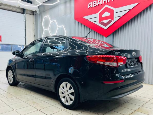 Kia Rio III Рестайлинг с пробегом 2015 года, цена 977 000 рублей, 145000 км, седан, Автокод Объявления