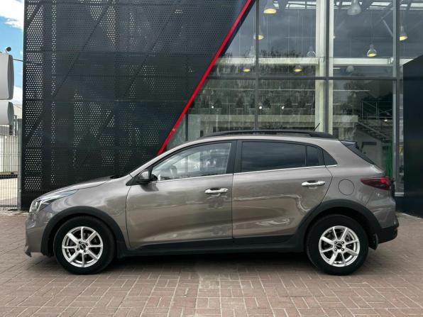 Kia Rio IV Рестайлинг с пробегом 2021 года, цена 1 581 000 рублей, 60024 км, хэтчбек, Автокод Объявления