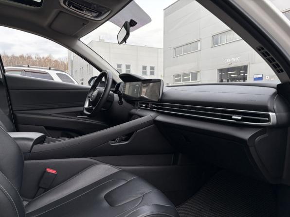 Hyundai Elantra VII (CN7) с пробегом 2022 года, цена 1 999 000 рублей, 90000 км, седан, Автокод Объявления