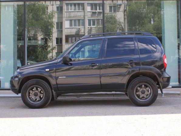 Chevrolet Niva I Рестайлинг с пробегом 2017 года, цена 667 000 рублей, 121243 км, внедорожник, Автокод Объявления